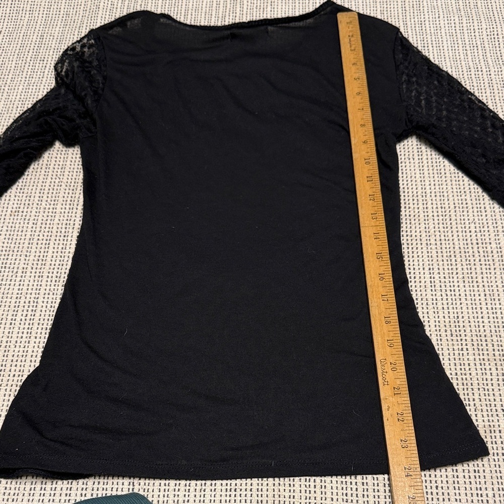 3/$20🍁SALE! H&M Black Textured Women's Fitted Semi Sheer Long Sleeve Whimsy Goth - Picture 2 of 7